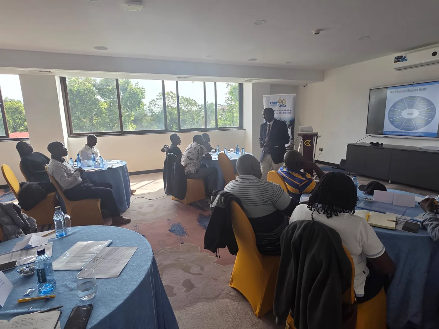 Andontech trainer running a productive maintenance seminar